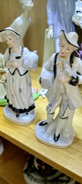 Figuritas de cerámica pareja