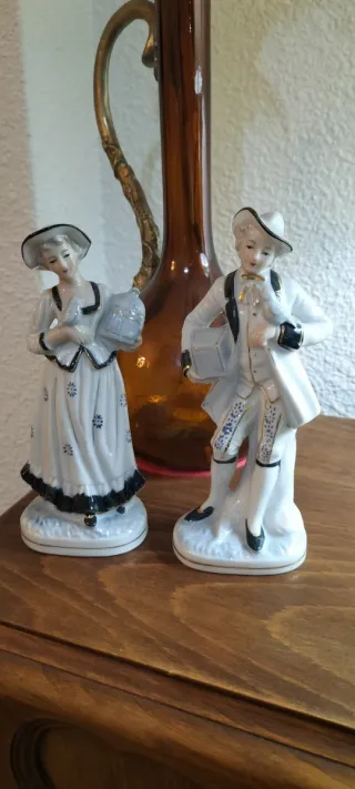 Figuritas de cerámica pareja