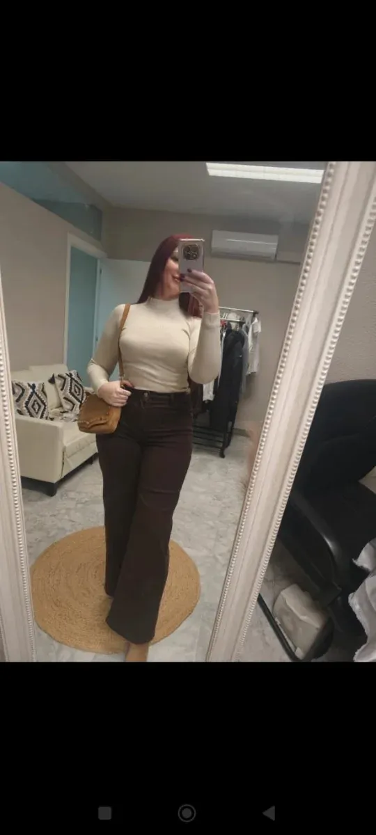 Pantalón vaquero marrón chocolate pierna recta