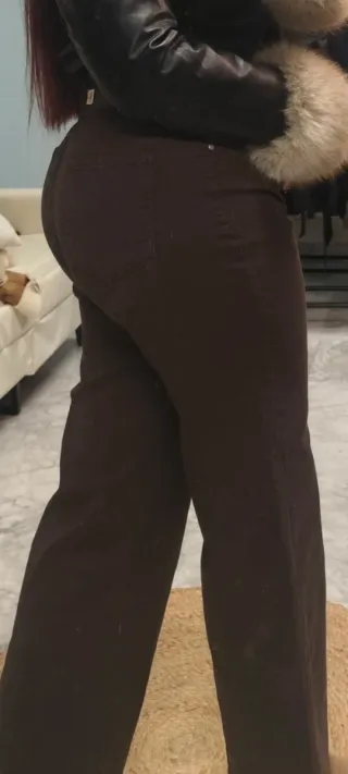 Pantalón vaquero marrón chocolate pierna recta