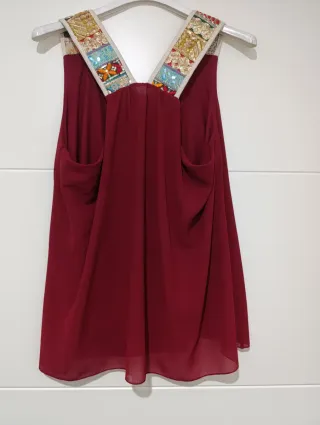 Camiseta tirantes mujer bordada