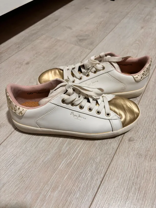 Zapatillas Pepe Jeans mujer blancas y doradas