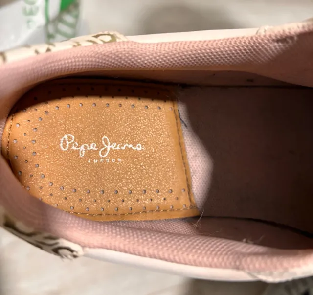 Zapatillas Pepe Jeans mujer blancas y doradas