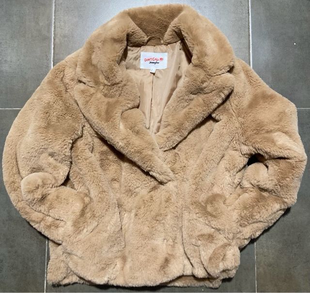 Chaqueta efecto pelo DON'T CALL ME JENNYFER T. L