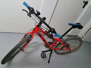 Bicicleta de Montaña Scott junior Roja