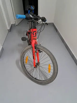 Bicicleta de Montaña Scott junior Roja