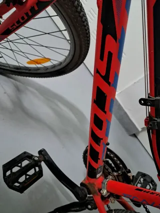 Bicicleta de Montaña Scott junior Roja