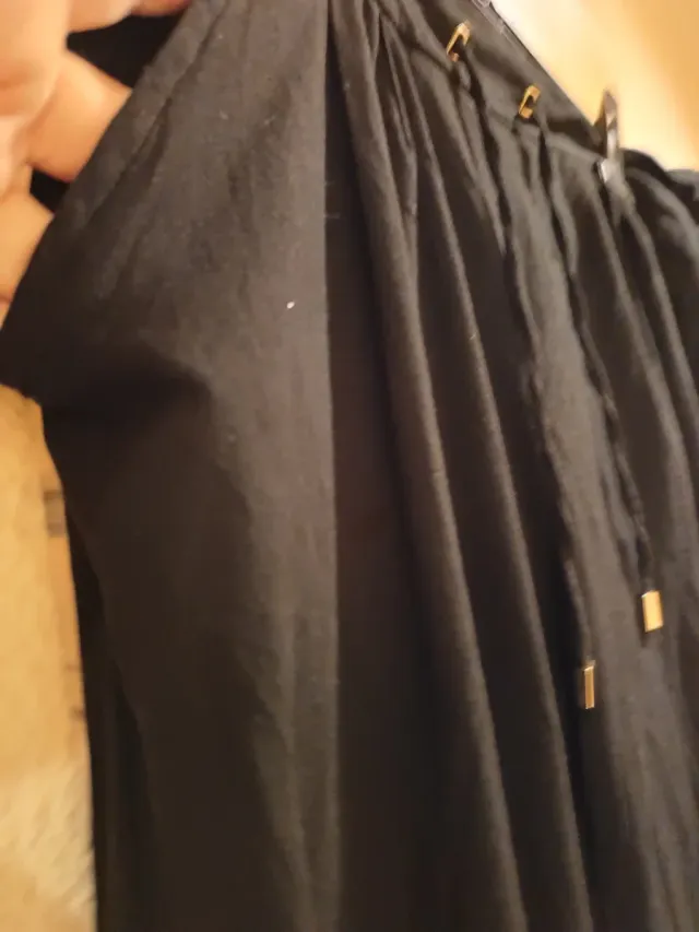 Pantalón negro cómodo