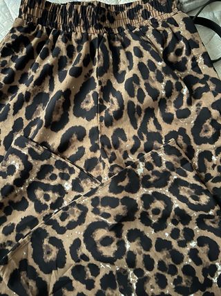 Pantalón Shein estampado leopardo