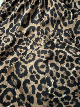 Pantalón Shein estampado leopardo