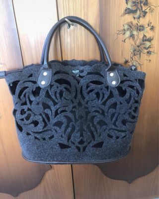 Borsa a mano nuova in feltro traforato