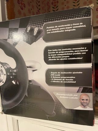 Volante para PlayStation con pedales