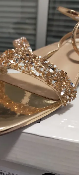 Sandalias oro rosa con lentejuelas