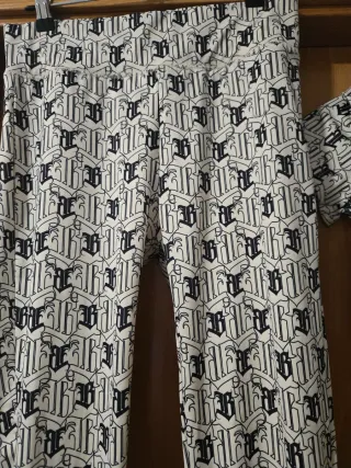 Conjunto bcomfy chándal estampado