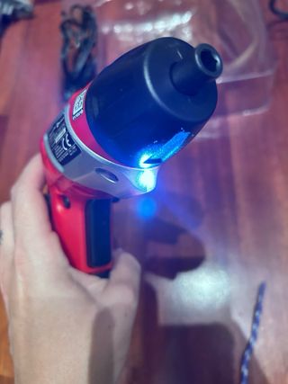 Destornillador Eléctrico Rojo