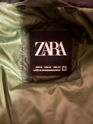 Chaqueta Zara acolchada verde y negra