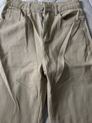 Pantalón beige