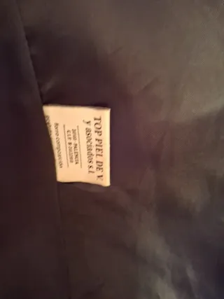 Abrigo de piel negro