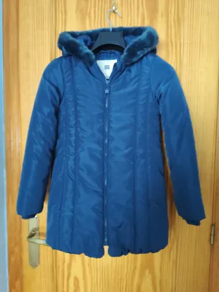 Trenca azul niña con capucha