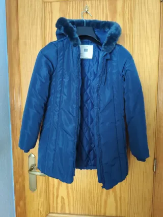 Trenca azul niña con capucha