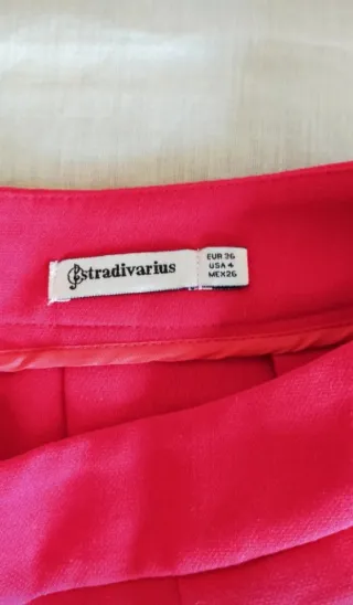 Falda Stradivarius Roja Talla S
