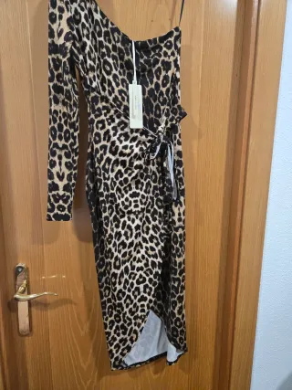 Vestido estampado leopardo asimétrico