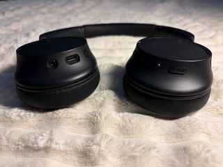 Auriculares Negros con Cable USB