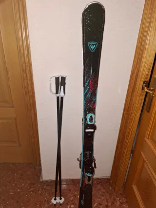Esquís Rossignol con bastones