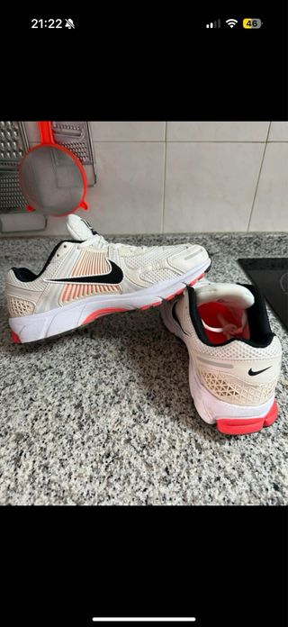 Nike Vomero 5 Beige/Blanco