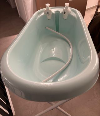 Bañera para bebé con soporte