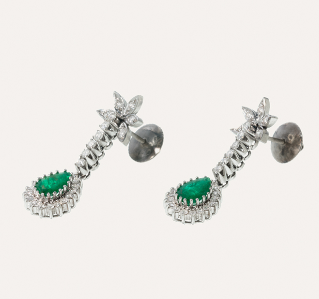 Pendientes Oro Blanco Diamantes y Esmeraldas