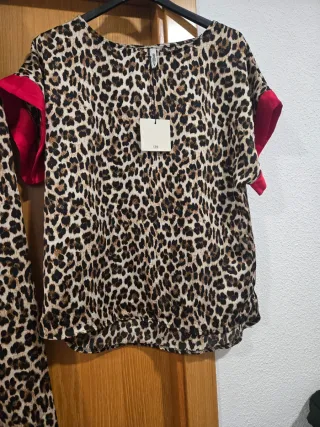 Conjunto estampado leopardo y rojo