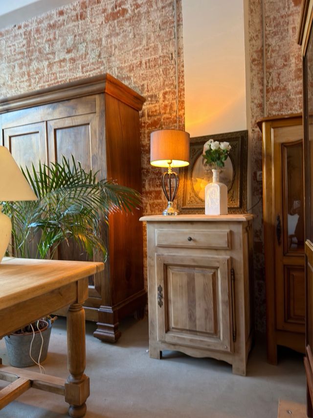 Piccolo mobile ausiliario francese in rovere