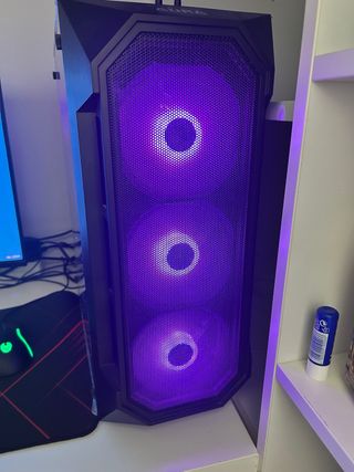 PC Gaming con luces LED