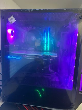 PC Gaming con luces LED