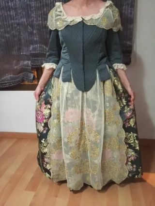 Vestido de fallera oro y verde
