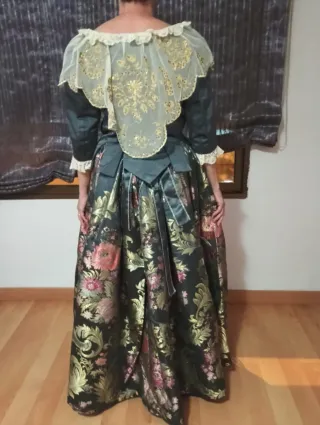 Vestido de fallera oro y verde