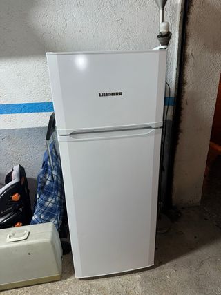 Nevera Liebherr blanca