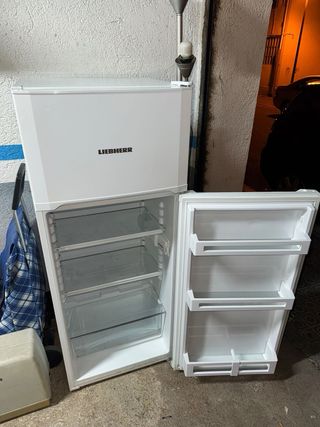 Nevera Liebherr blanca