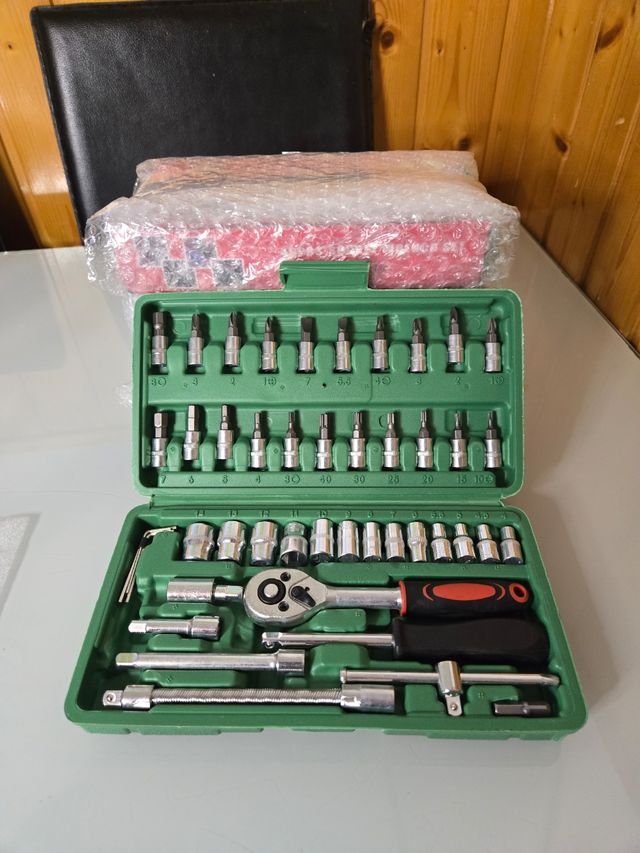 Kit di strumenti 46 pezzi - Set completo e portatile