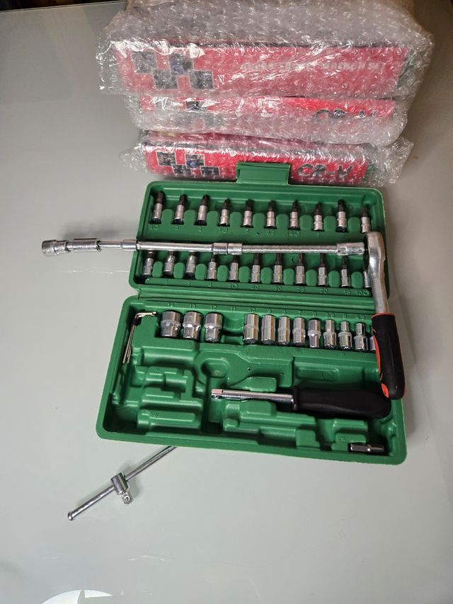 Kit di strumenti 46 pezzi - Set completo e portatile