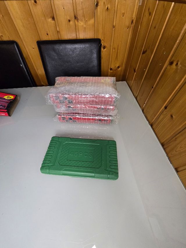 Kit di strumenti 46 pezzi - Set completo e portatile