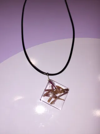 Collar Corazón Resina Flores o con alianzas