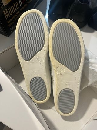 Zuecos Pamol Blancos Talla 39