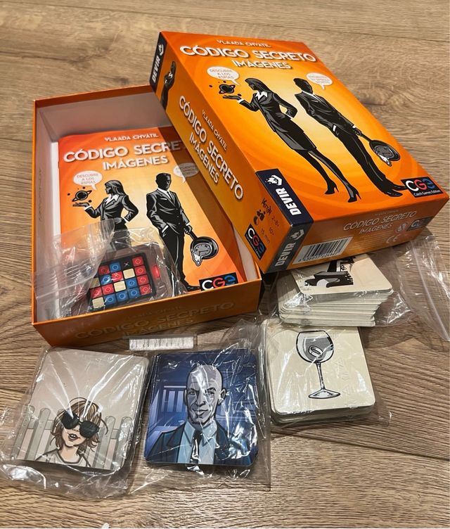 Código Secreto Imágenes Juego de Mesa. +10 años