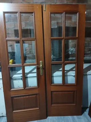 Puertas de madera con cristal