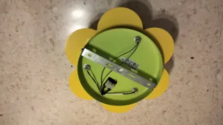 Lámpara infantil flor rosa y amarilla