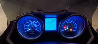 Kawasaki J300 Scooter Negro y Verde