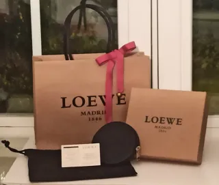 Monedero LOEWE piel azul marino