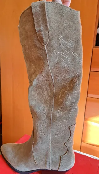 Botas cowboy ante mujer beige